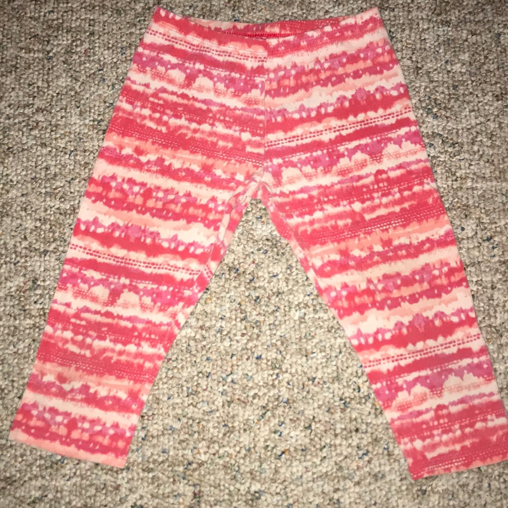 Loose pink leggings